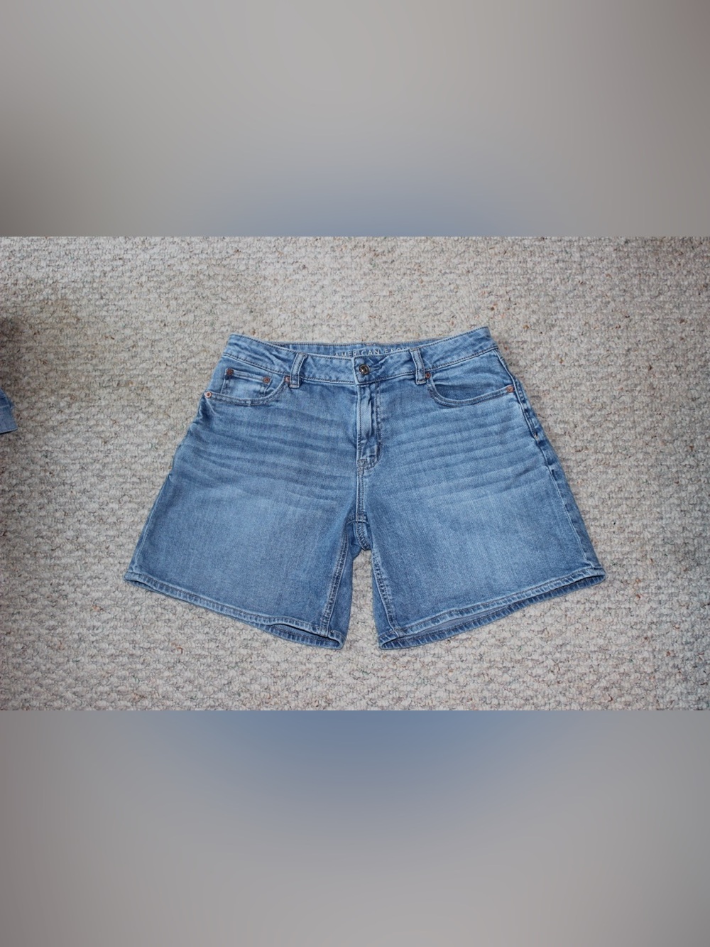 American Eagle Outfitters low rose baggy jean shorts